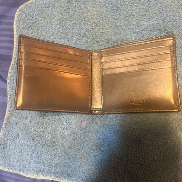Coach wallet - Picture 2 of 4